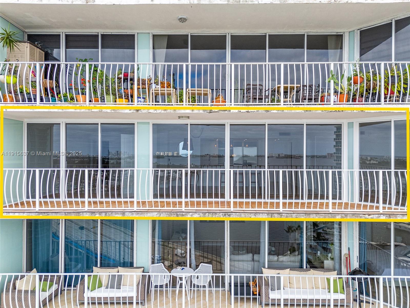 7601 E Treasure Dr #1915 North Bay Village, FL 33141