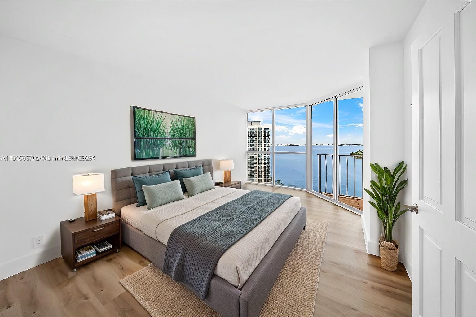 7601 E Treasure Dr #1915 North Bay Village, FL 33141