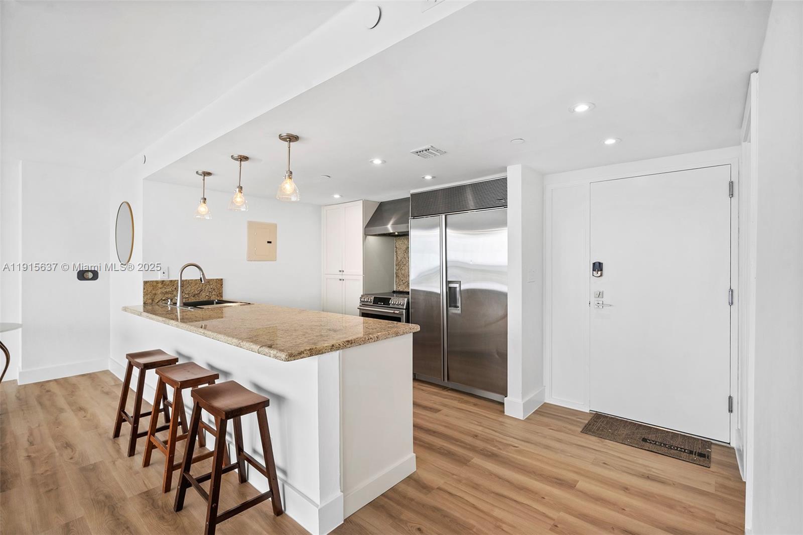 7601 E Treasure Dr #1915 North Bay Village, FL 33141