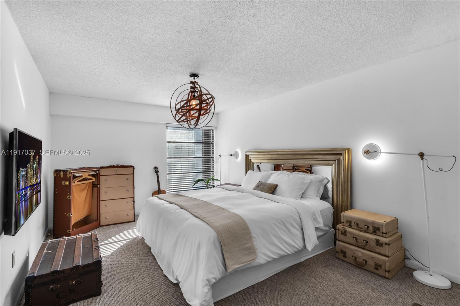 575 Crandon Blvd #504 Key Biscayne, FL 33149