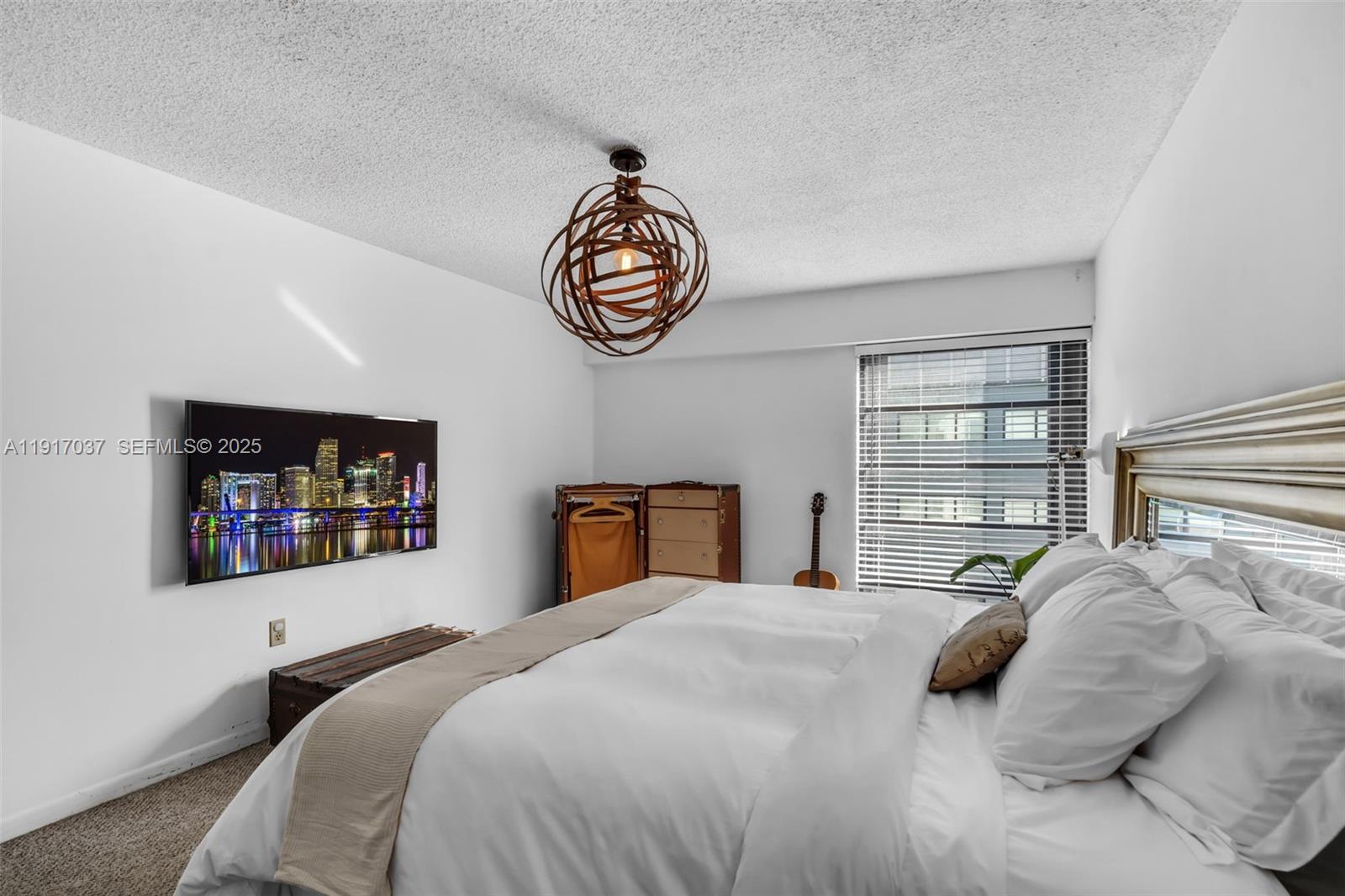 575 Crandon Blvd #504 Key Biscayne, FL 33149