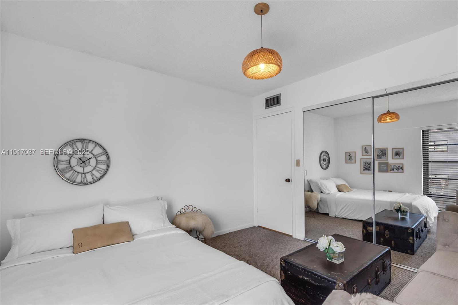 575 Crandon Blvd #504 Key Biscayne, FL 33149