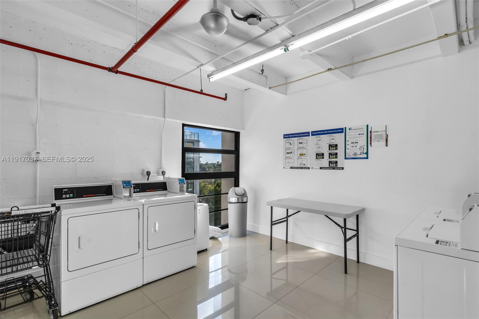 575 Crandon Blvd #504 Key Biscayne, FL 33149