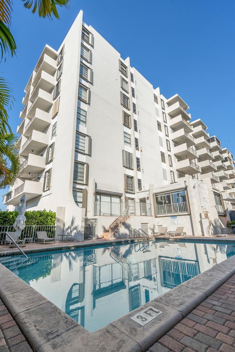 575 Crandon Blvd #504 Key Biscayne, FL 33149