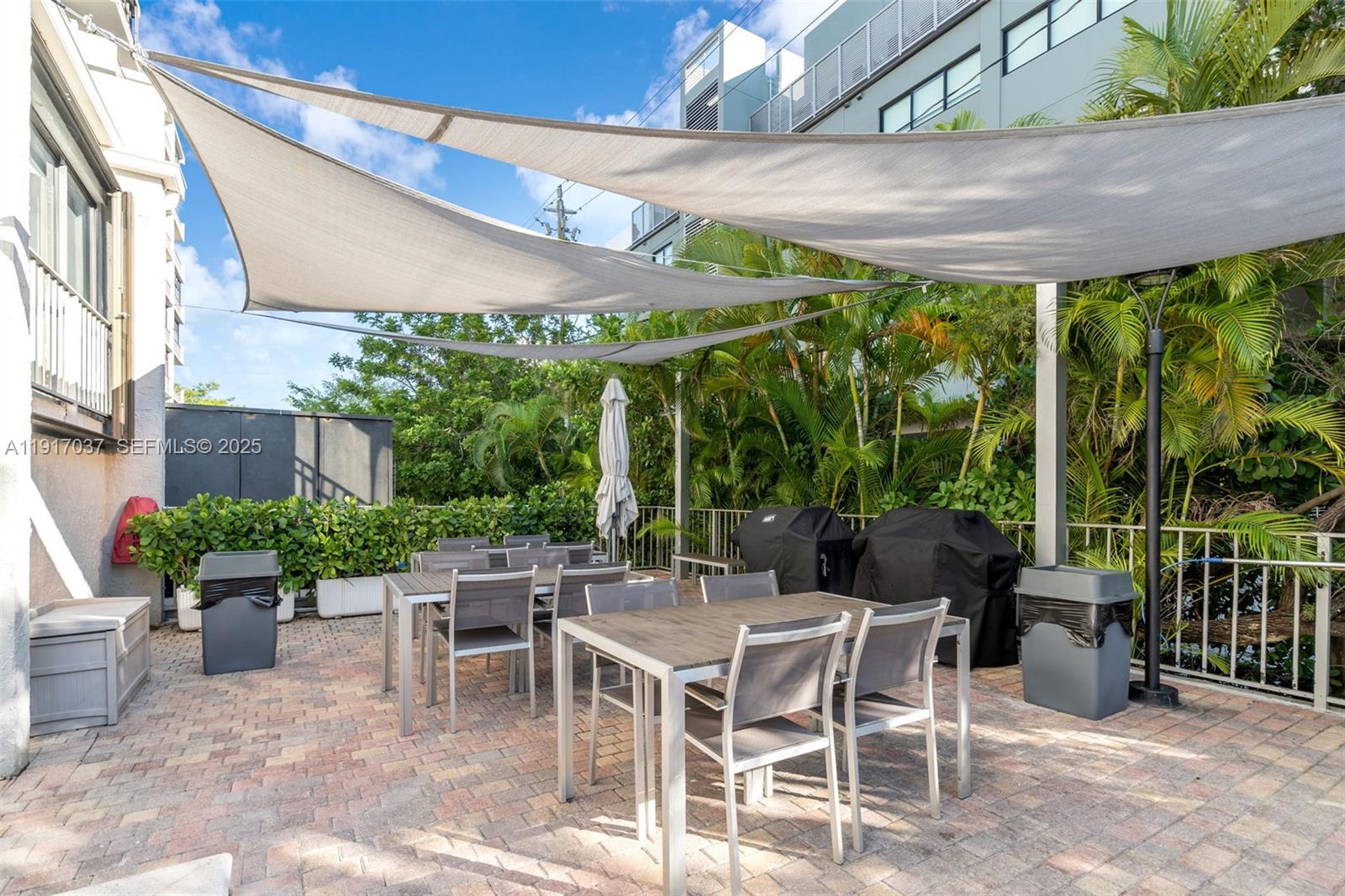 575 Crandon Blvd #504 Key Biscayne, FL 33149
