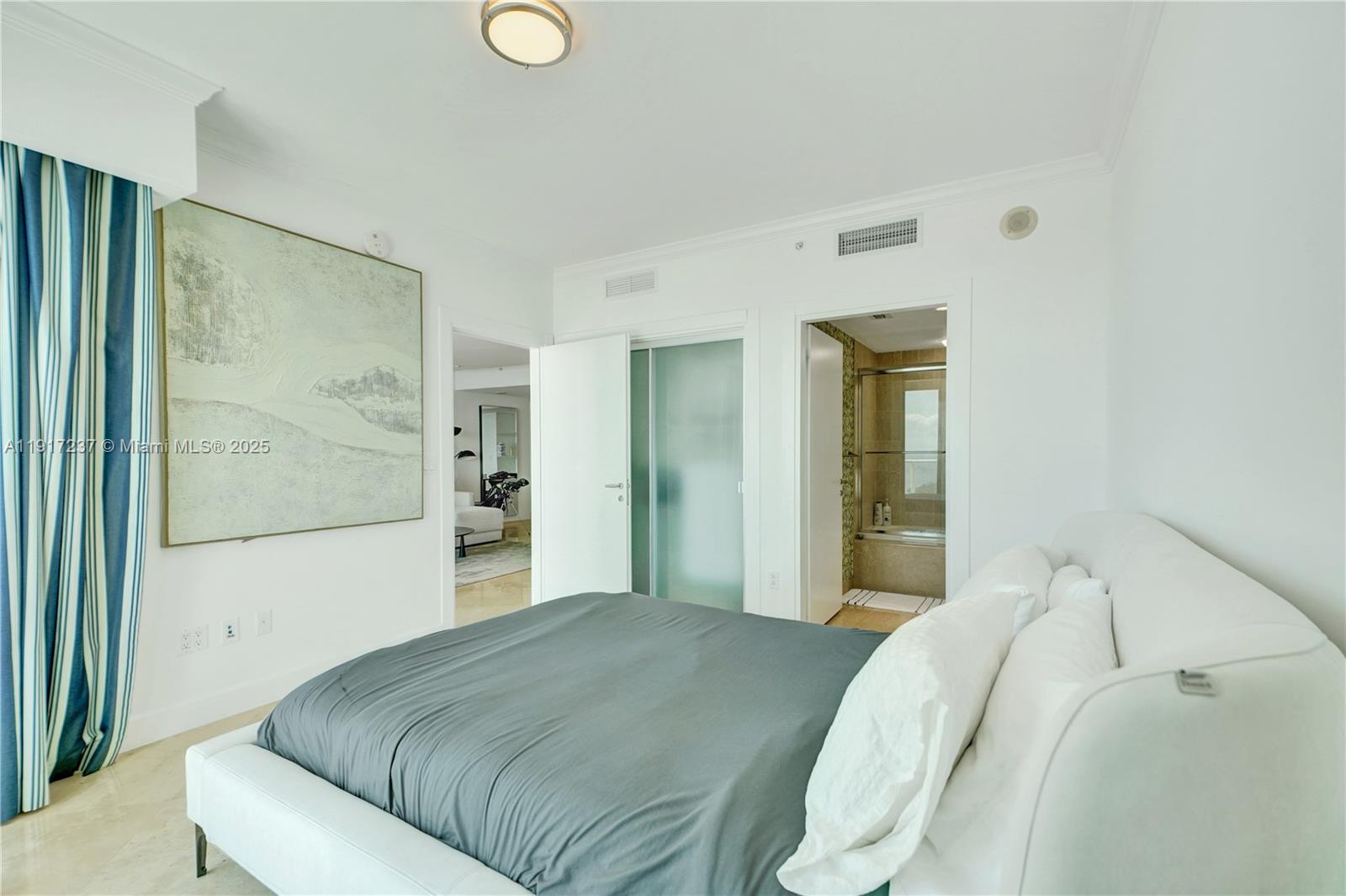 image Grovenor House22