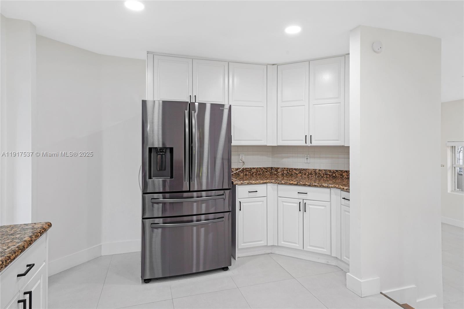 15658 SW 16th St Pembroke Pines, FL 33027