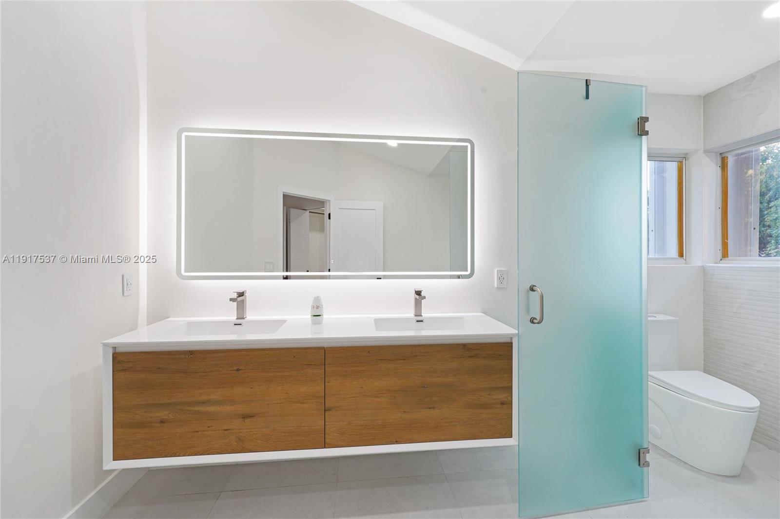 15658 SW 16th St Pembroke Pines, FL 33027