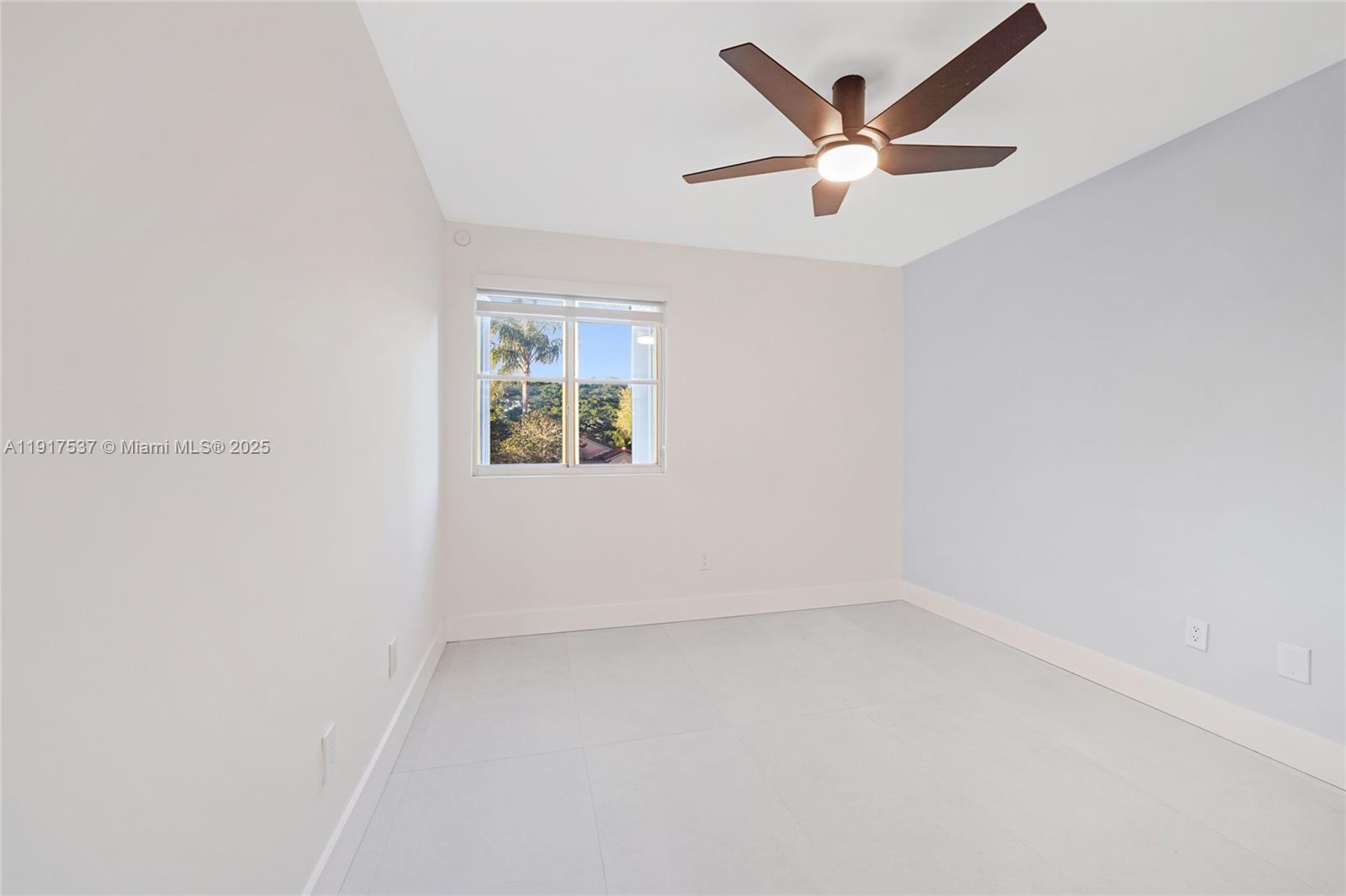 15658 SW 16th St Pembroke Pines, FL 33027