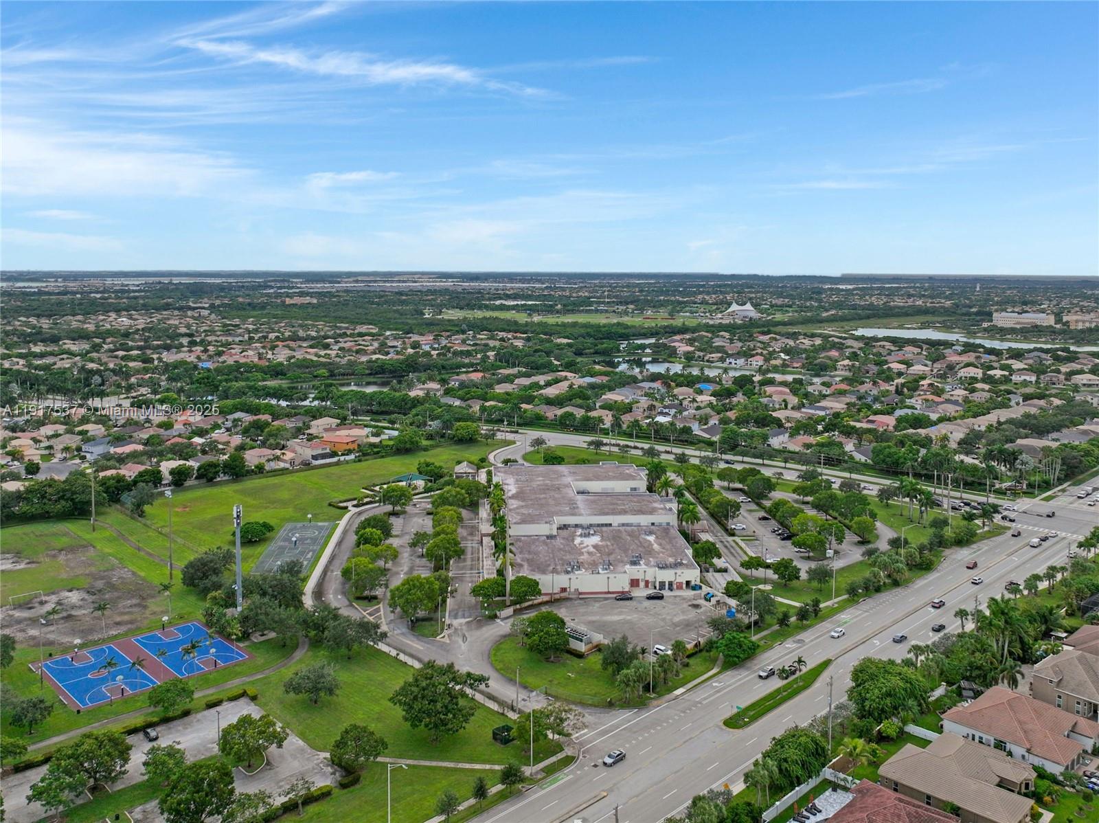 15658 SW 16th St Pembroke Pines, FL 33027