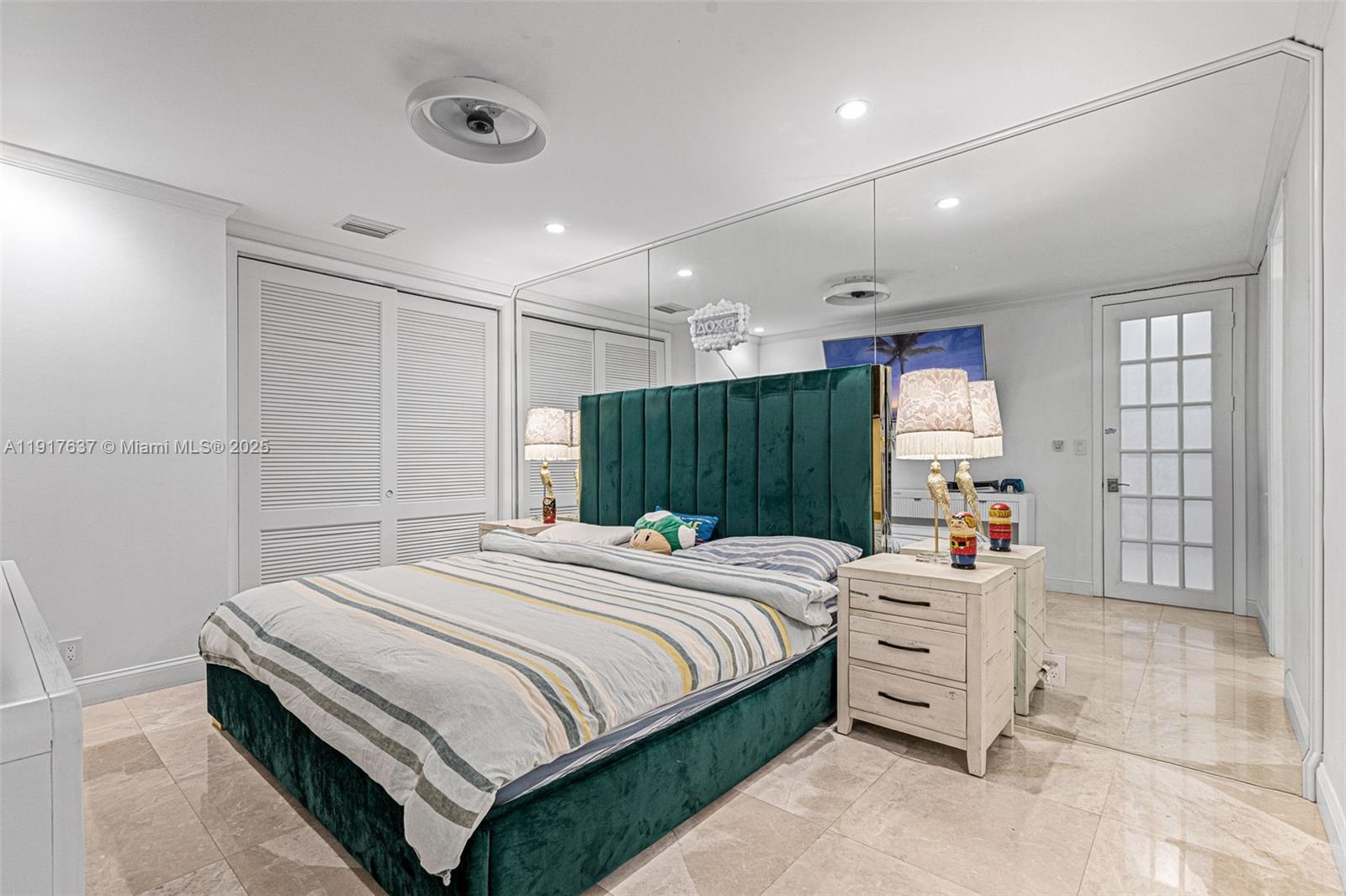 6124 Paradise Pt Dr #6124 Palmetto Bay, FL 33157