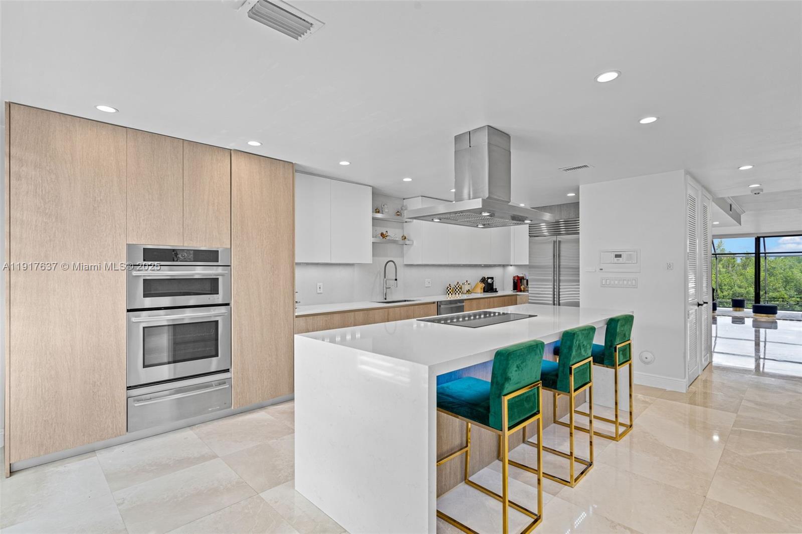 6124 Paradise Pt Dr #6124 Palmetto Bay, FL 33157