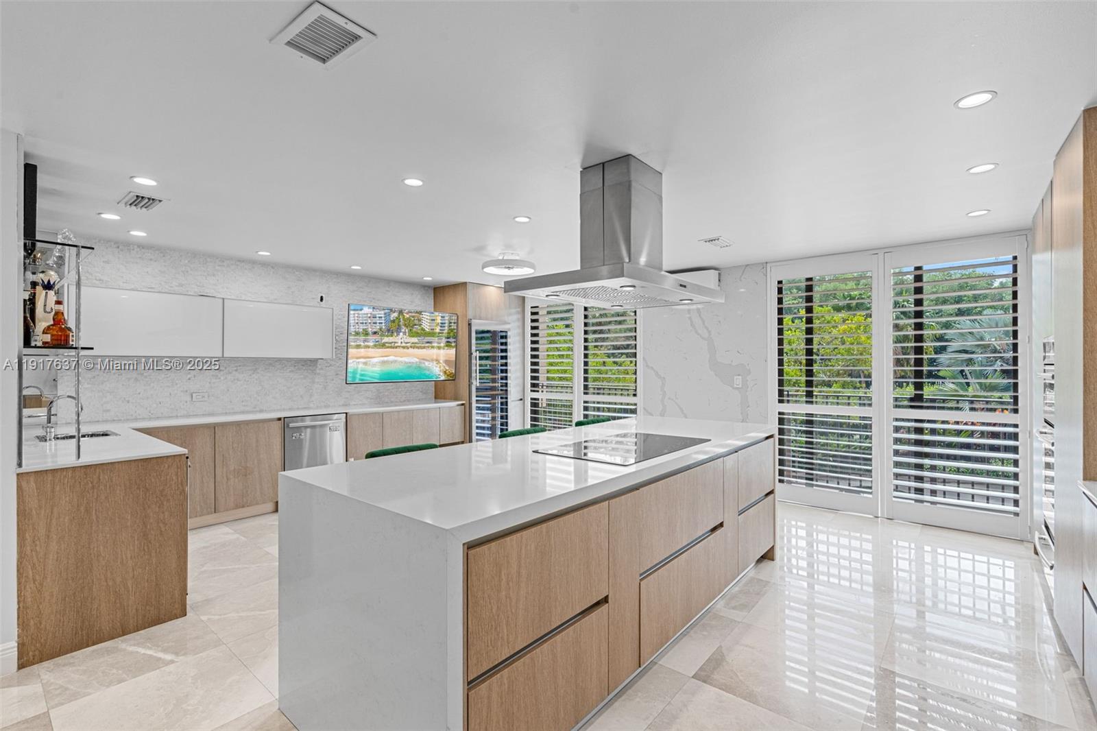 6124 Paradise Pt Dr #6124 Palmetto Bay, FL 33157