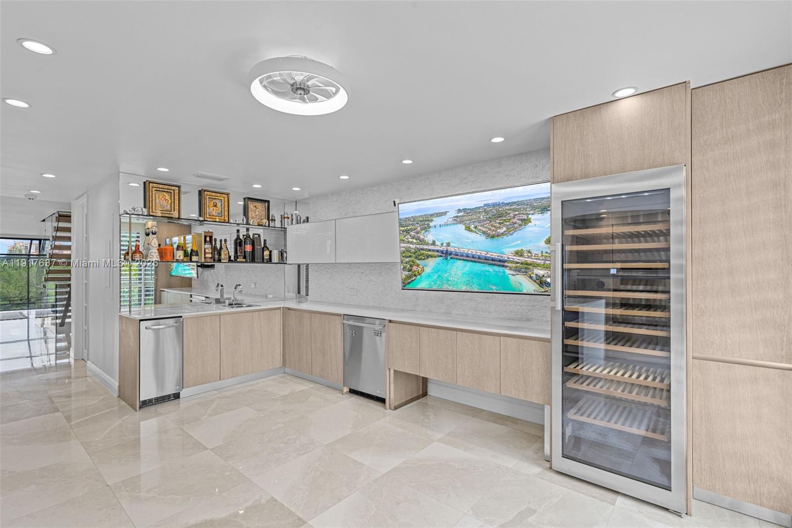 6124 Paradise Pt Dr #6124 Palmetto Bay, FL 33157