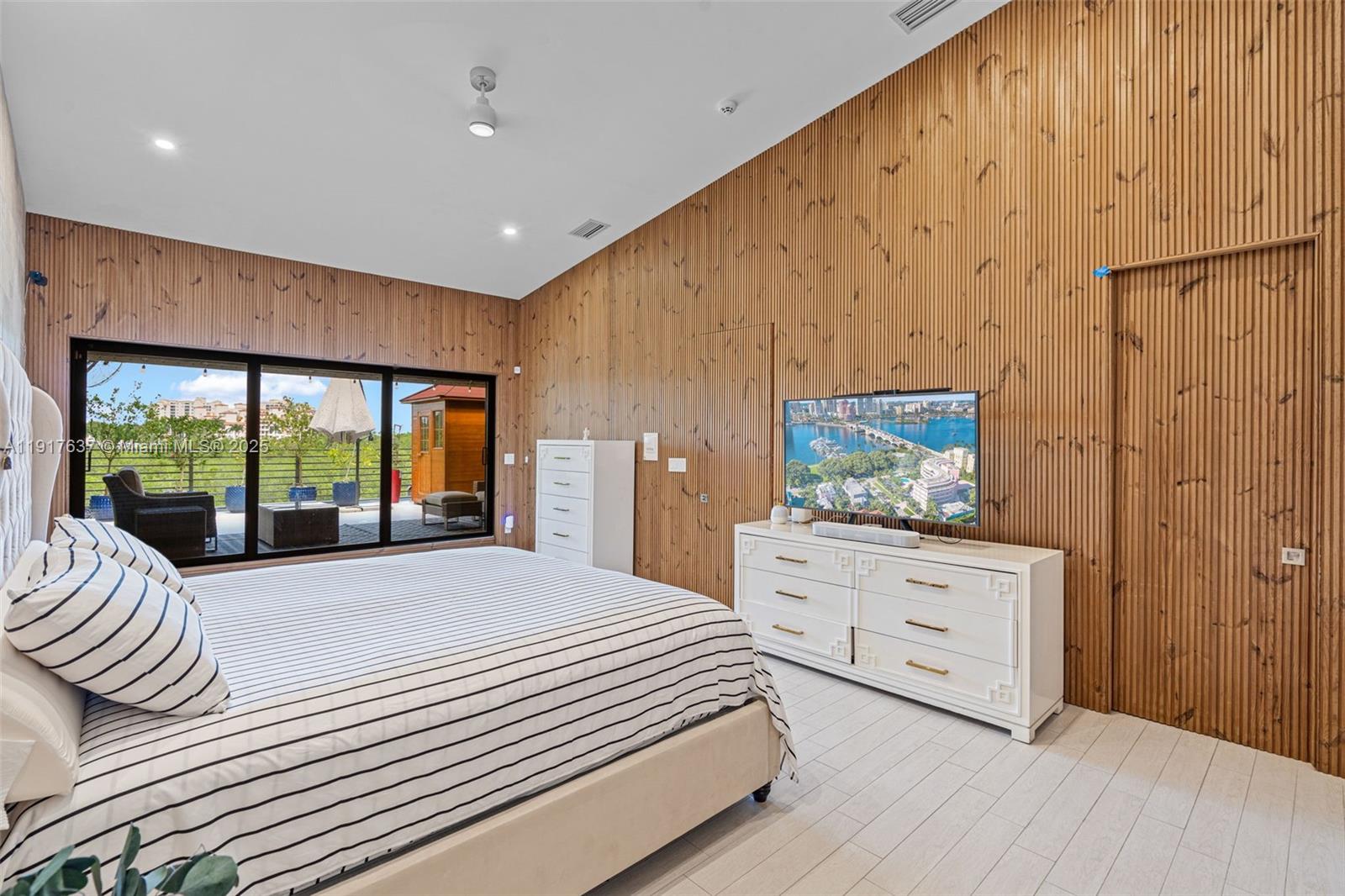 6124 Paradise Pt Dr #6124 Palmetto Bay, FL 33157