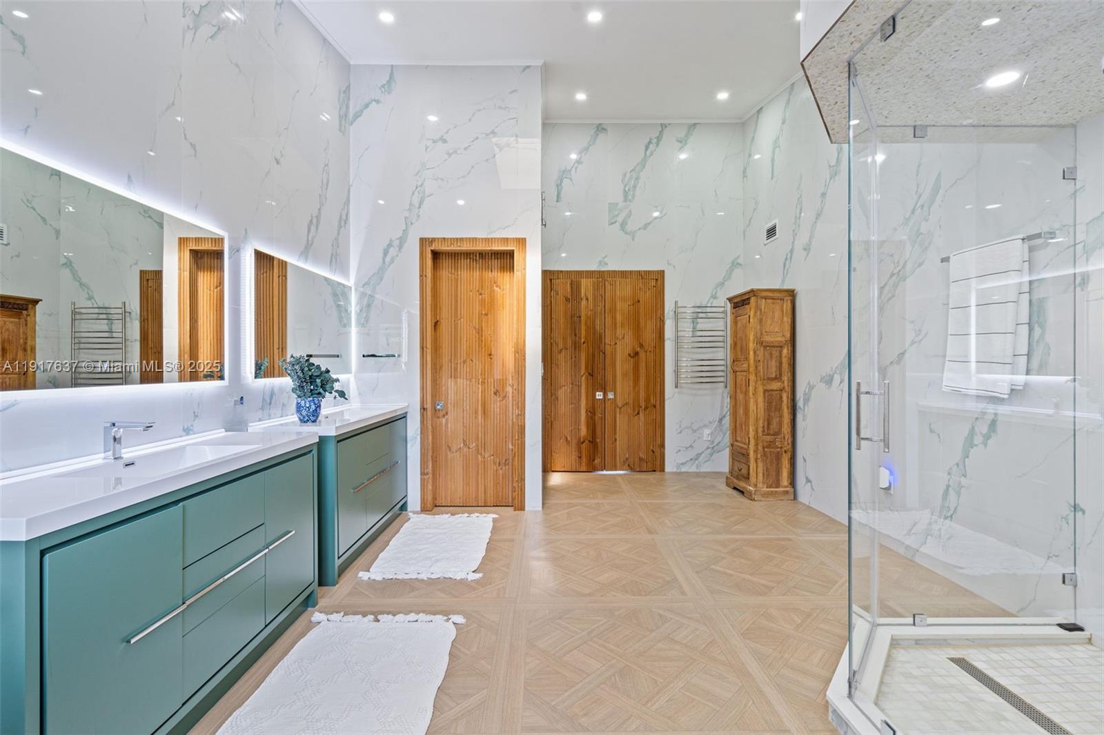 6124 Paradise Pt Dr #6124 Palmetto Bay, FL 33157