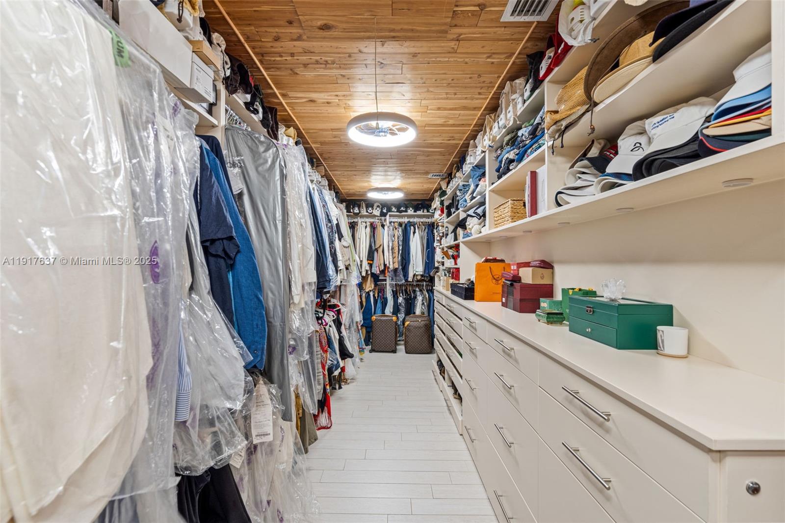 6124 Paradise Pt Dr #6124 Palmetto Bay, FL 33157