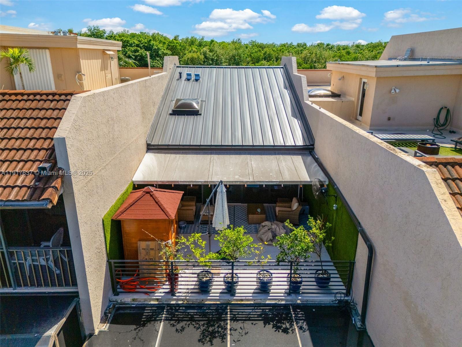 6124 Paradise Pt Dr #6124 Palmetto Bay, FL 33157