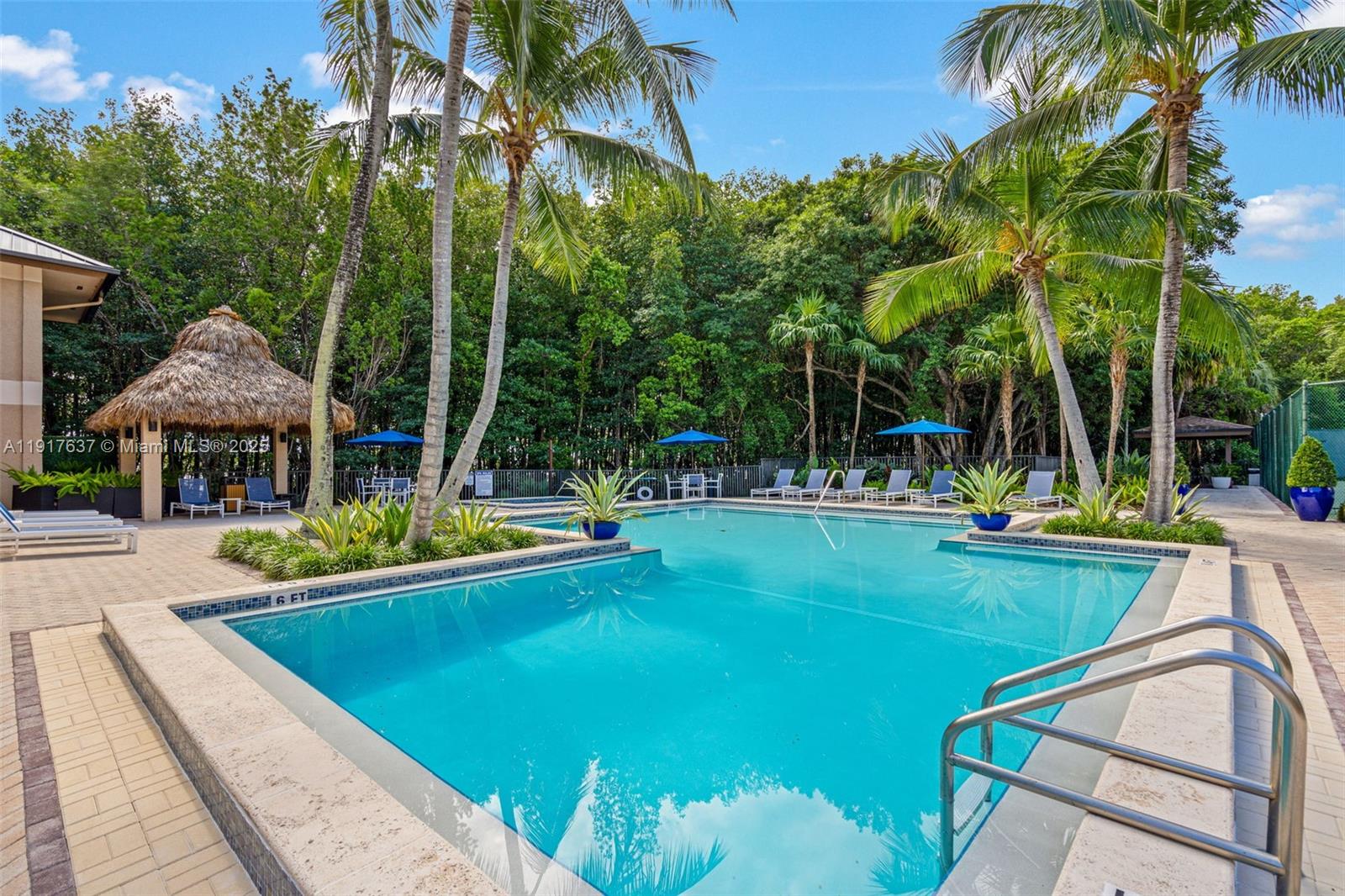 6124 Paradise Pt Dr #6124 Palmetto Bay, FL 33157