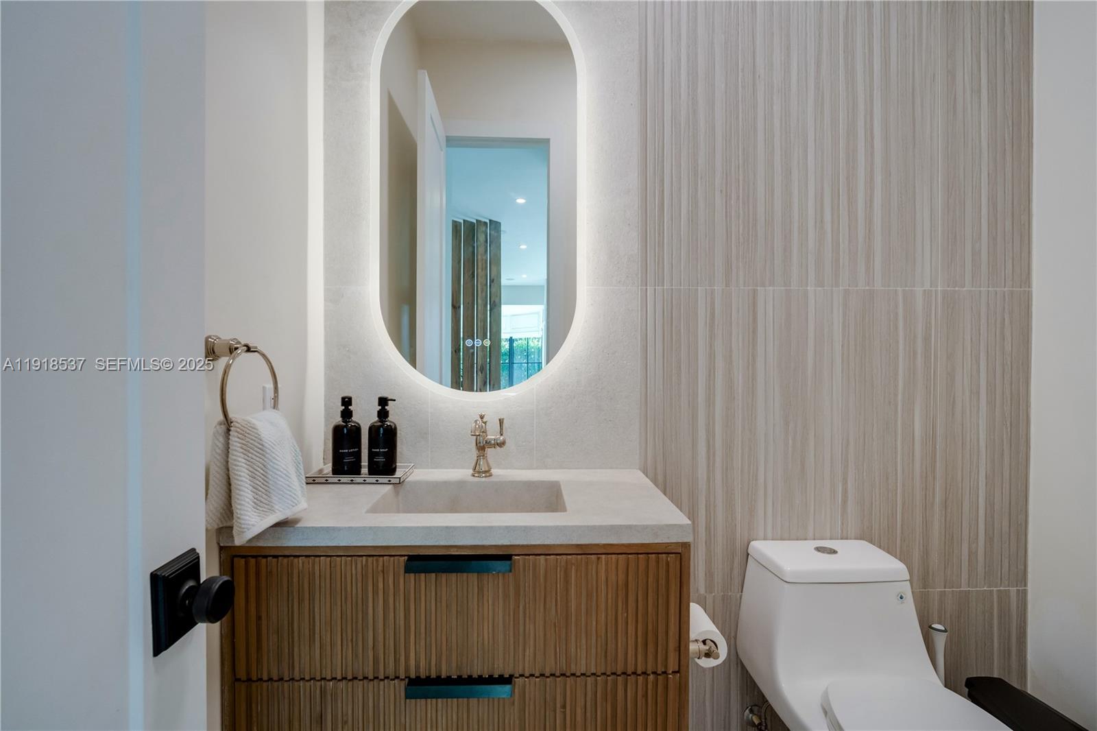 18326 SW 83rd Pl Palmetto Bay, FL 33157