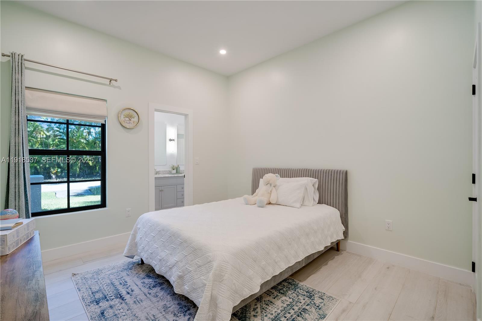 18326 SW 83rd Pl Palmetto Bay, FL 33157