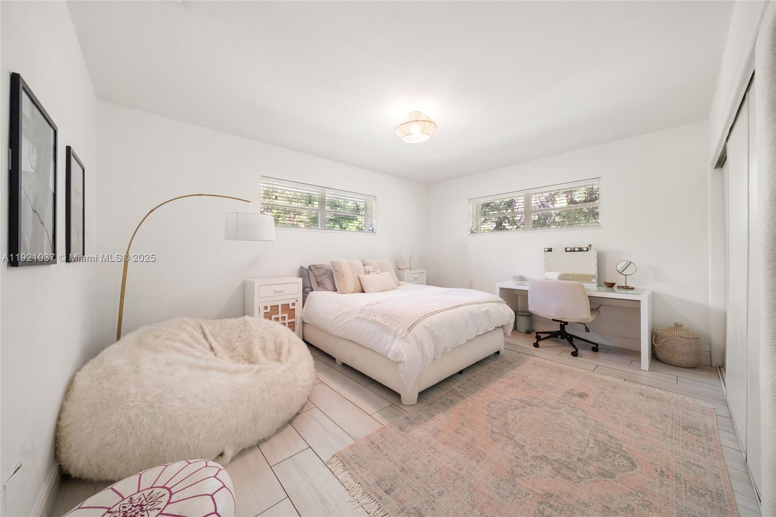 341 Island Dr Key Biscayne, FL 33149