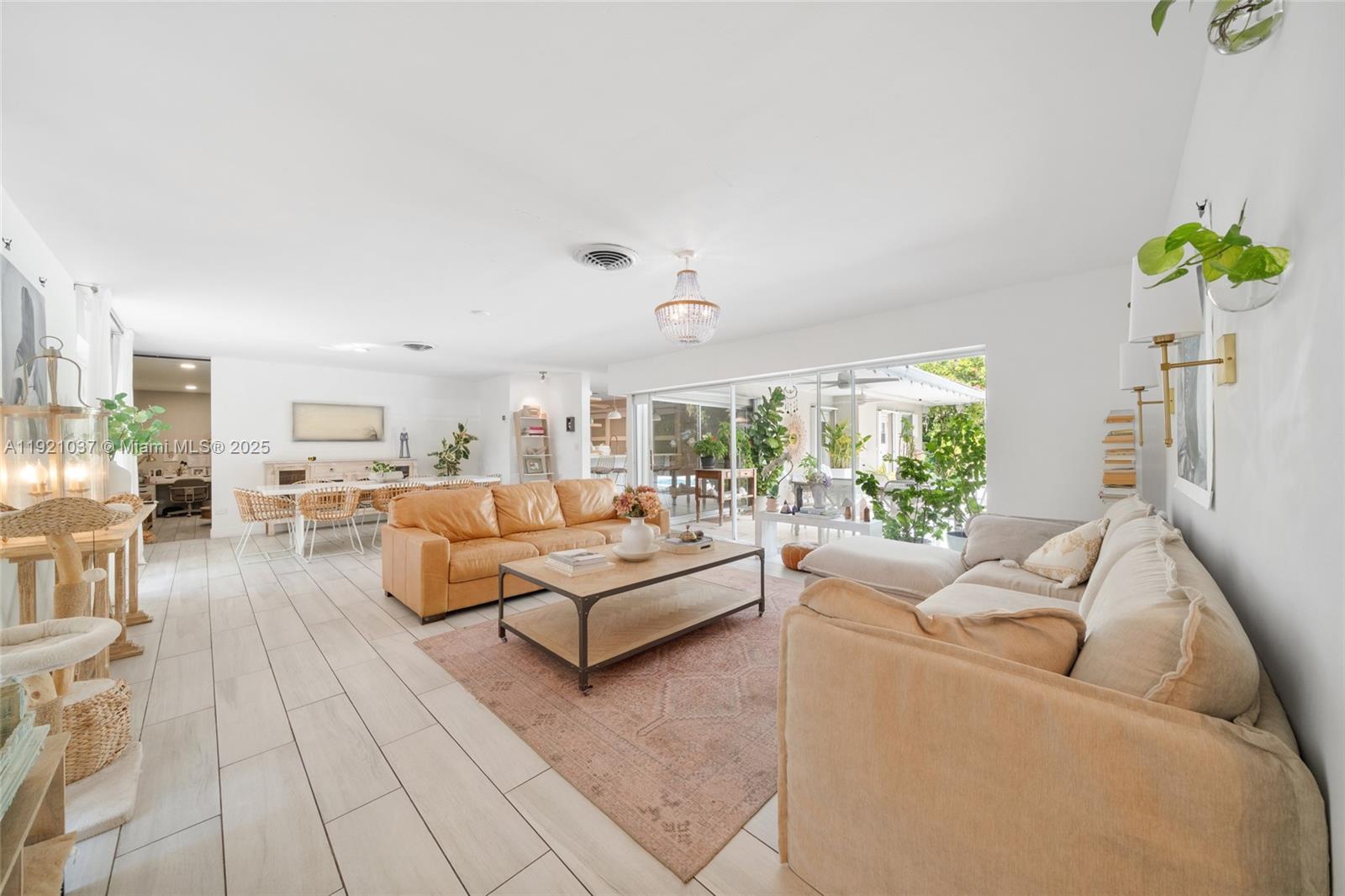 341 Island Dr Key Biscayne, FL 33149