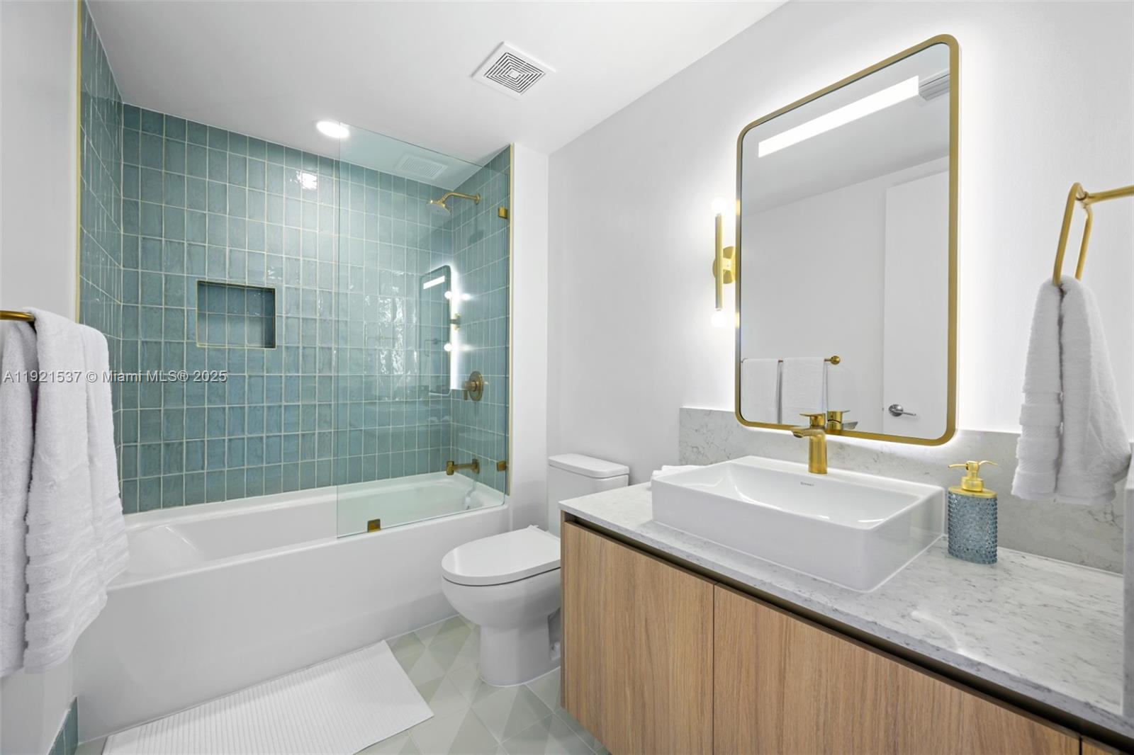 601 NE 1st Ave #3316 Miami, FL 33132