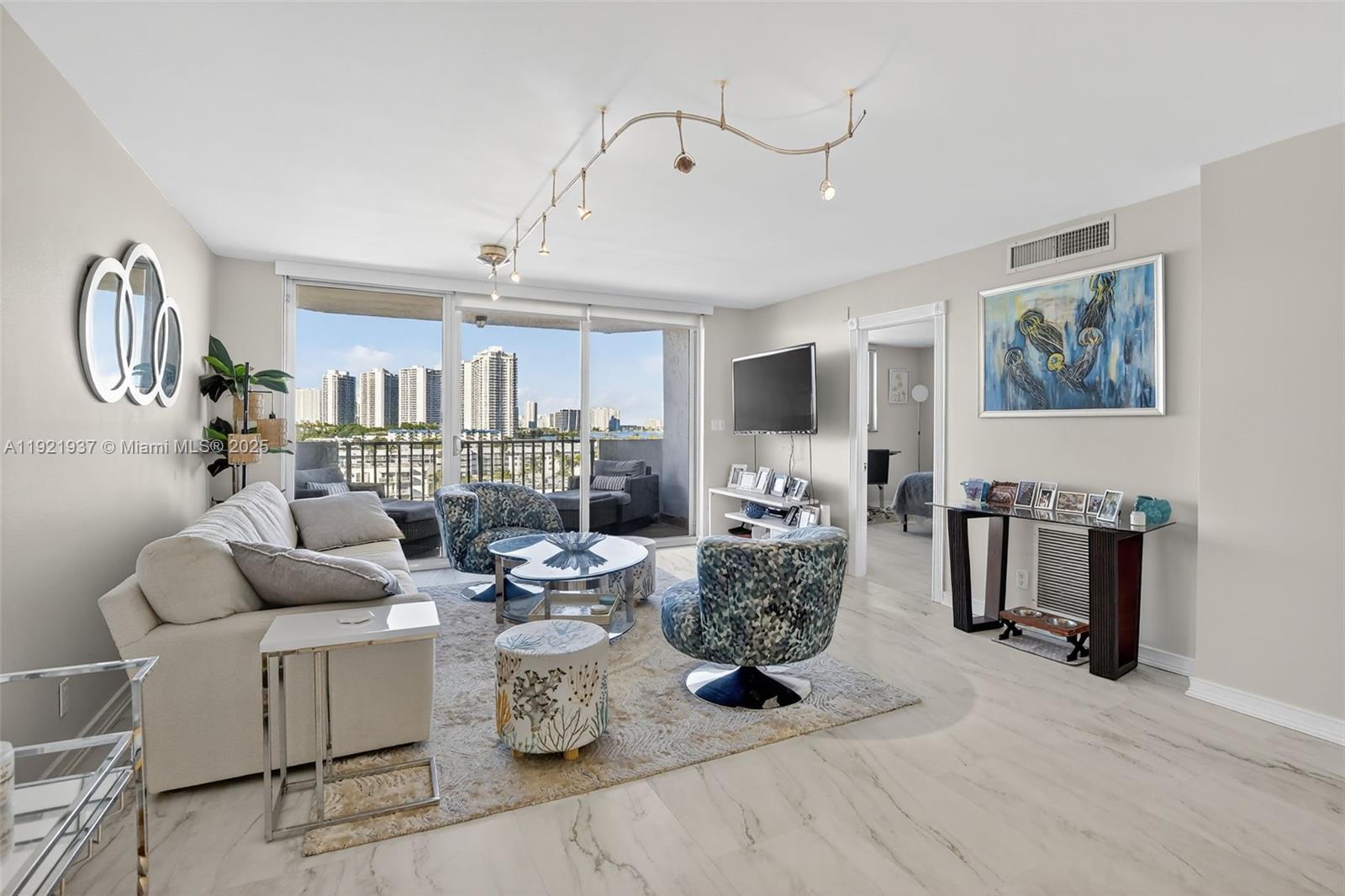 3703 NE 166th St #904 North Miami Beach, FL 33160