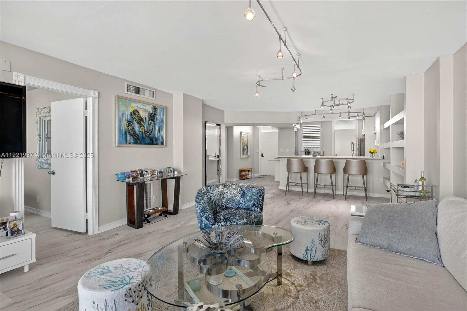 3703 NE 166th St #904 North Miami Beach, FL 33160