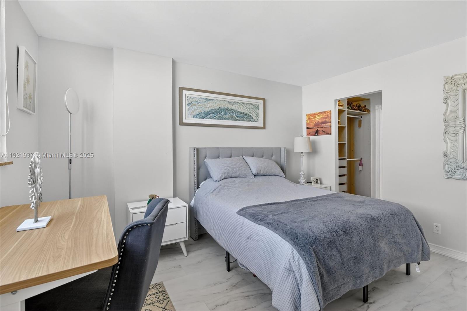 3703 NE 166th St #904 North Miami Beach, FL 33160