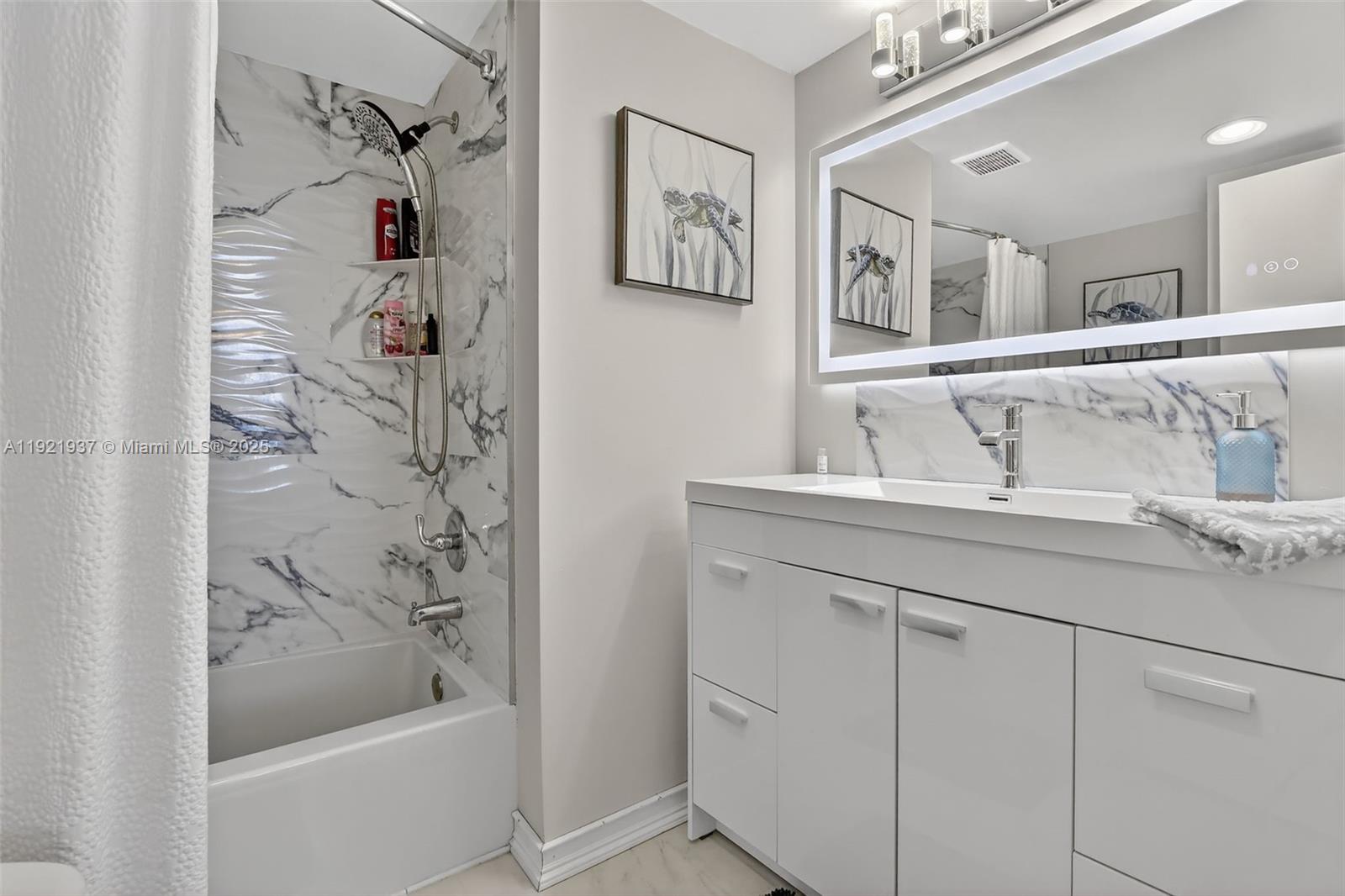 3703 NE 166th St #904 North Miami Beach, FL 33160