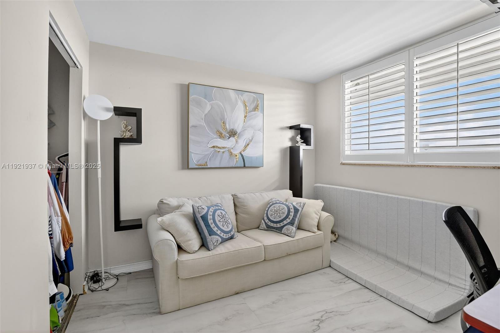 3703 NE 166th St #904 North Miami Beach, FL 33160