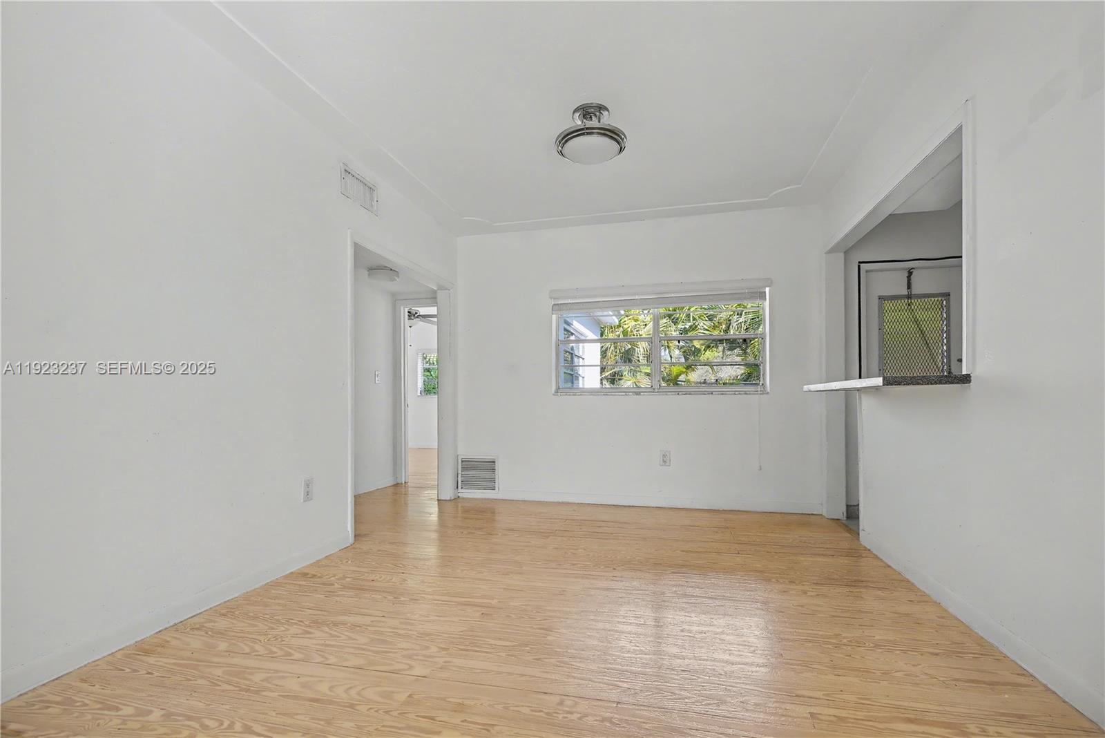 73 Edgewater Dr #3 Coral Gables, FL 33133