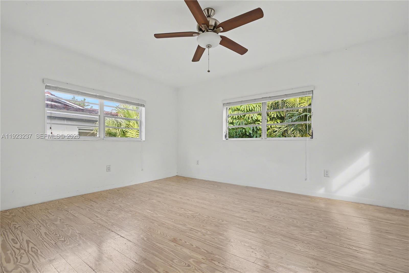 73 Edgewater Dr #3 Coral Gables, FL 33133