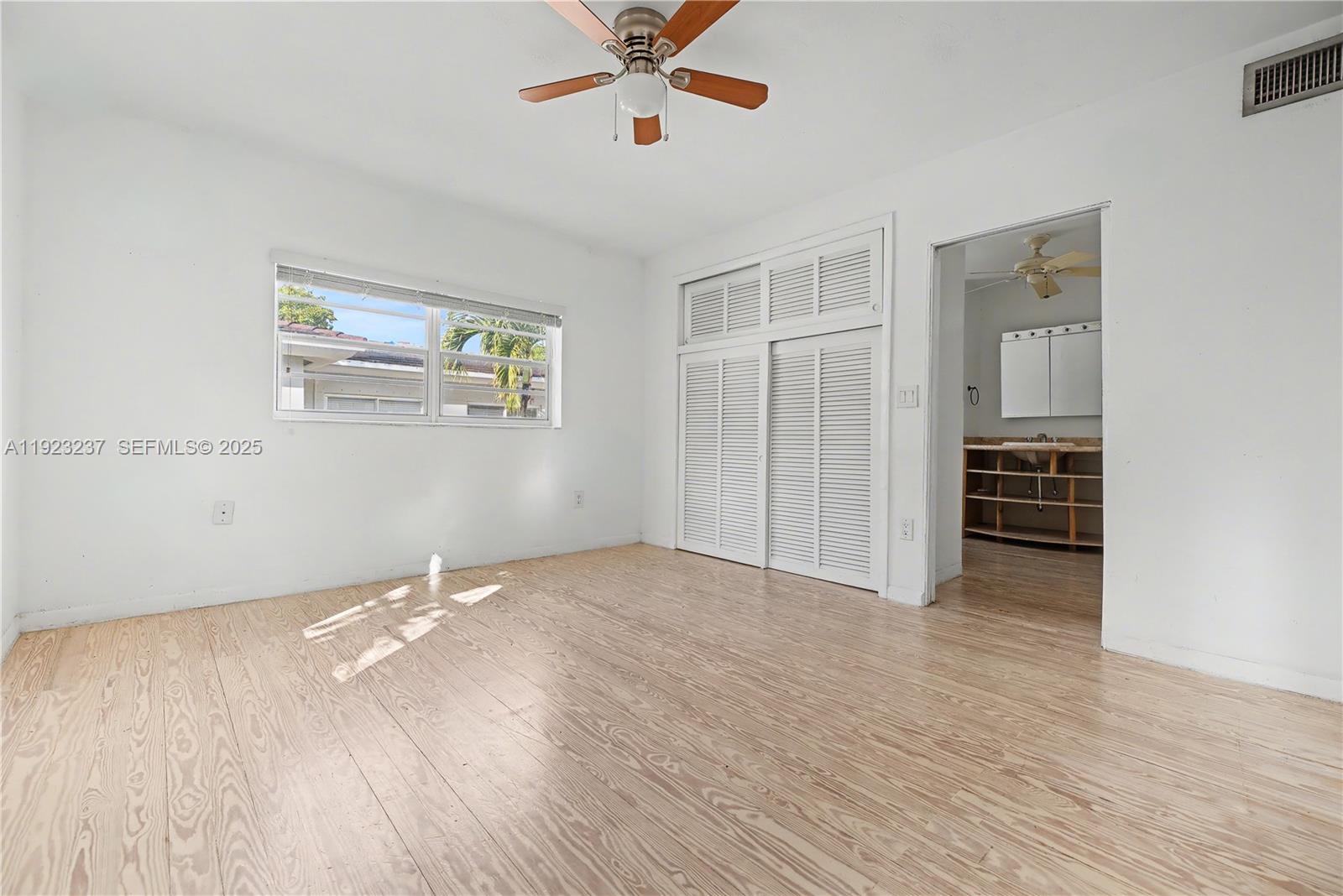 73 Edgewater Dr #3 Coral Gables, FL 33133