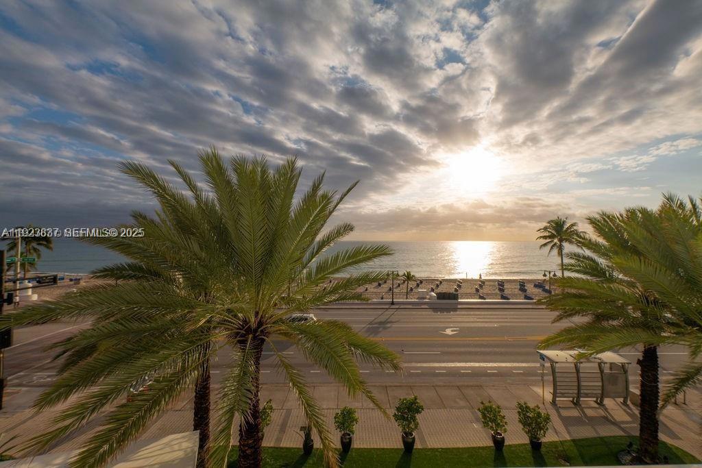 551 N Fort Lauderdale Bch Blvd #R204 Fort Lauderdale, FL 33304