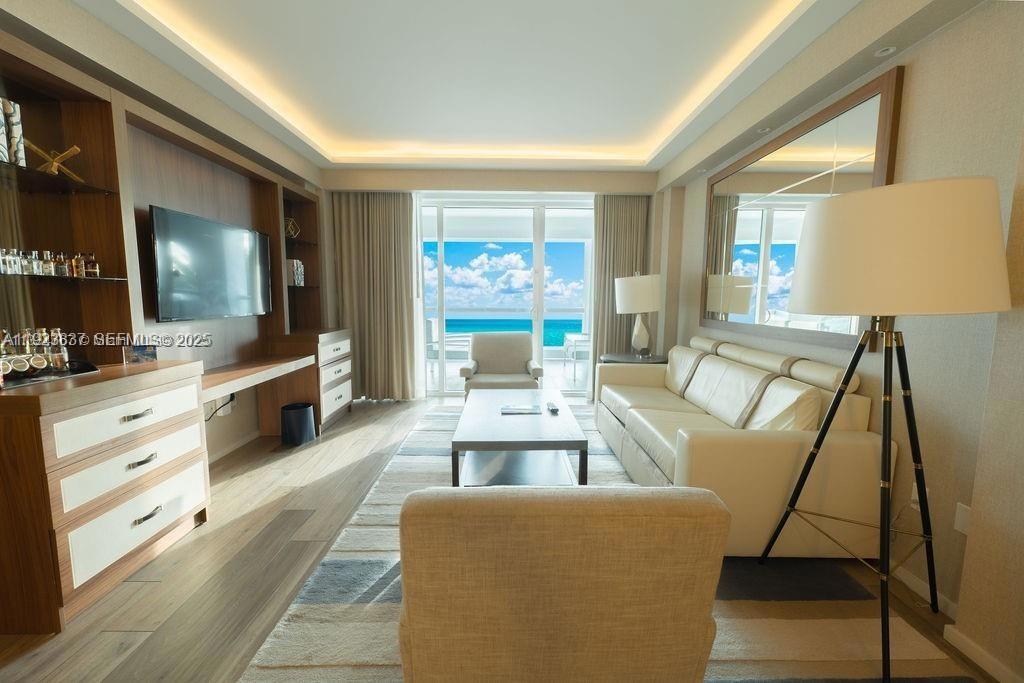 551 N Fort Lauderdale Bch Blvd #R204 Fort Lauderdale, FL 33304