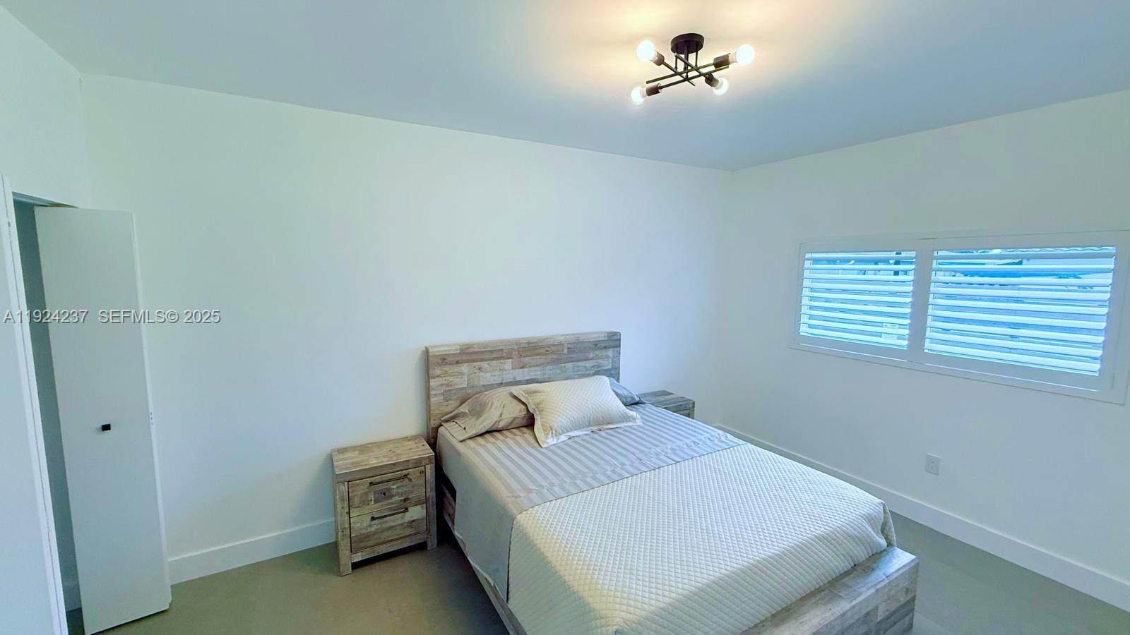 4701 NE 3rd Ave Oakland Park, FL 33334