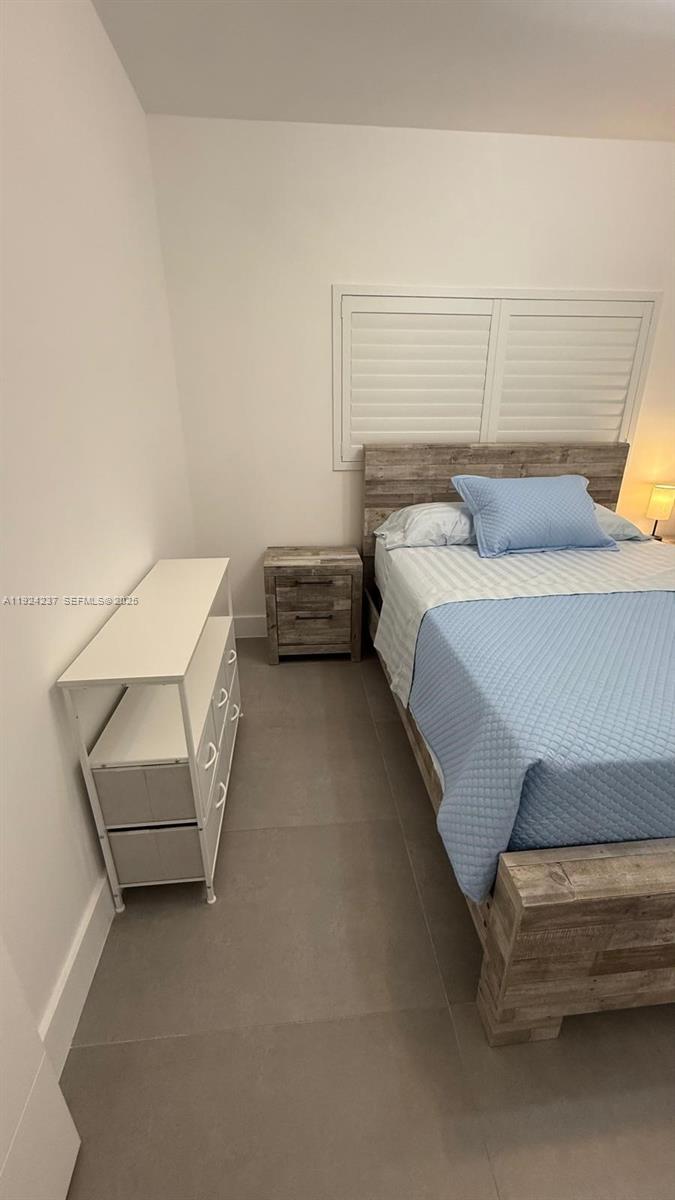 4701 NE 3rd Ave Oakland Park, FL 33334