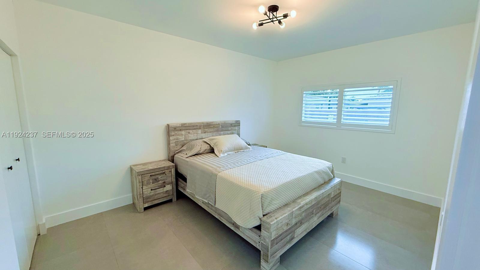 4701 NE 3rd Ave Oakland Park, FL 33334