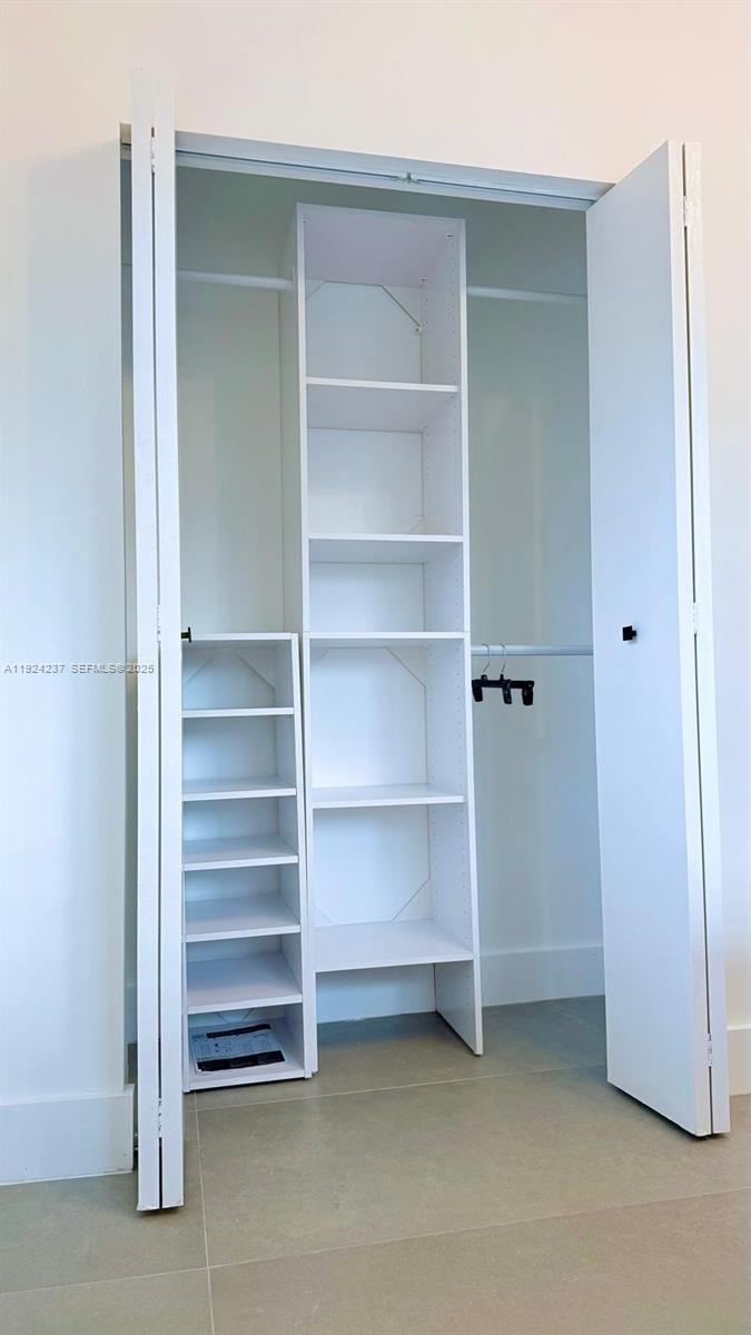 4701 NE 3rd Ave Oakland Park, FL 33334