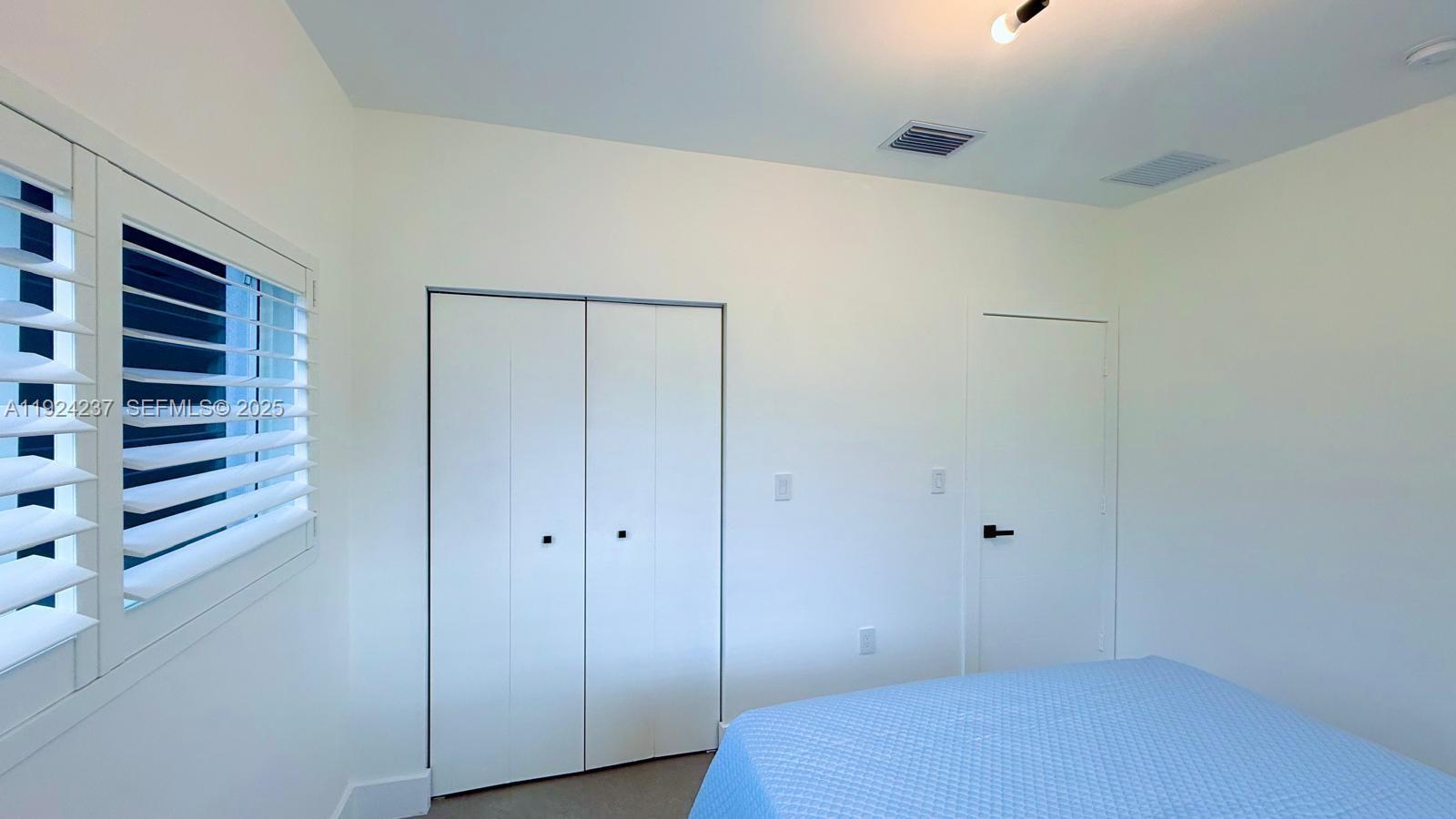 4701 NE 3rd Ave Oakland Park, FL 33334