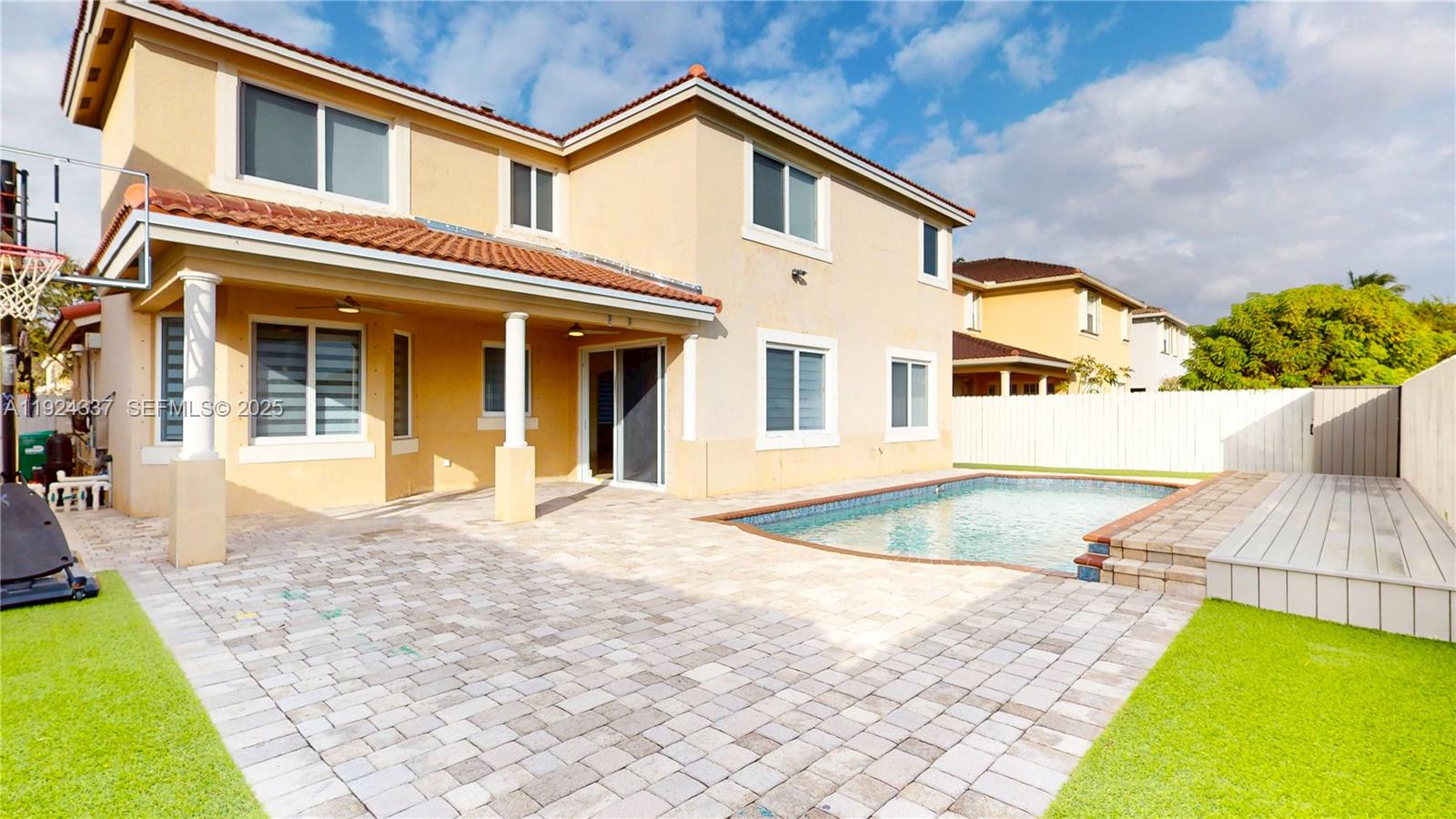 12358 SW 125th Ter Miami, FL 33186