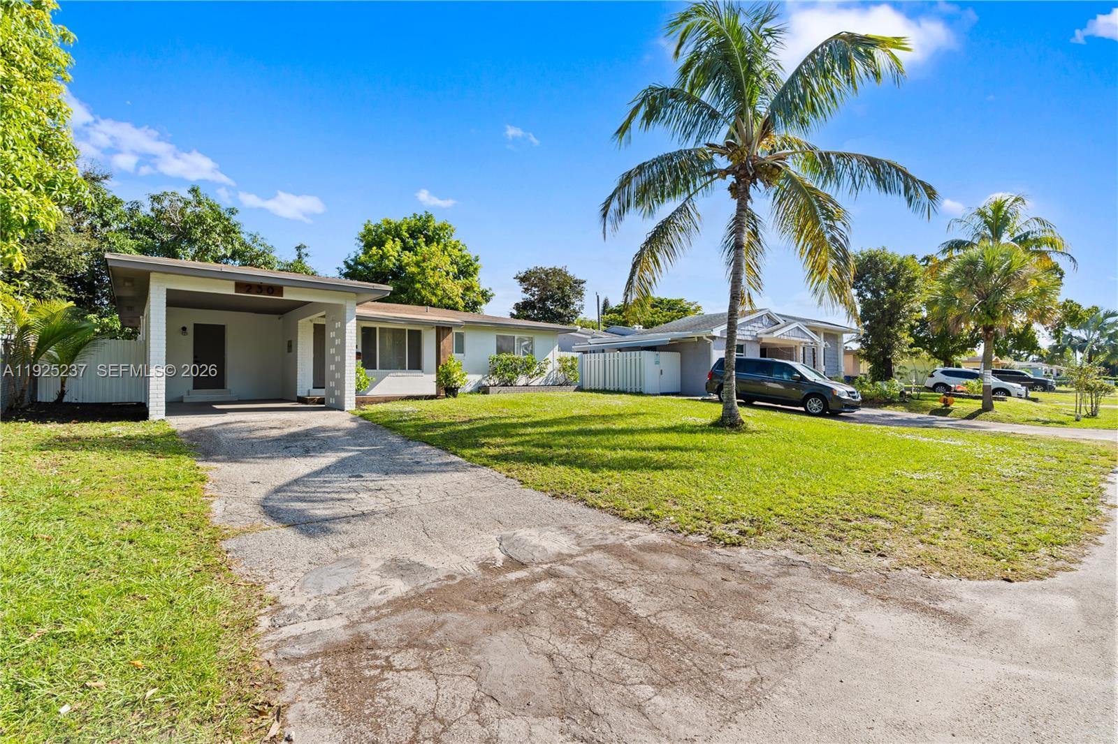 230 SW 29th Ave Fort Lauderdale, FL 33312