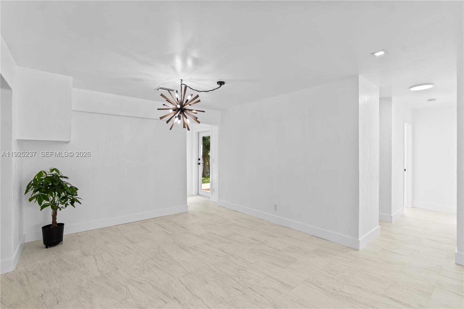 230 SW 29th Ave Fort Lauderdale, FL 33312