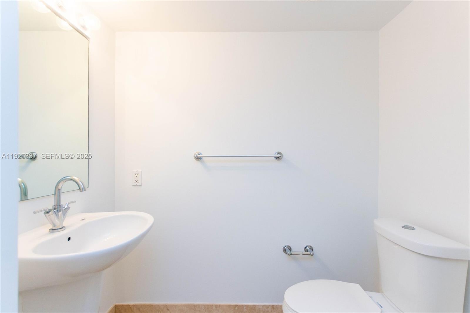 image Brickell on the River South30