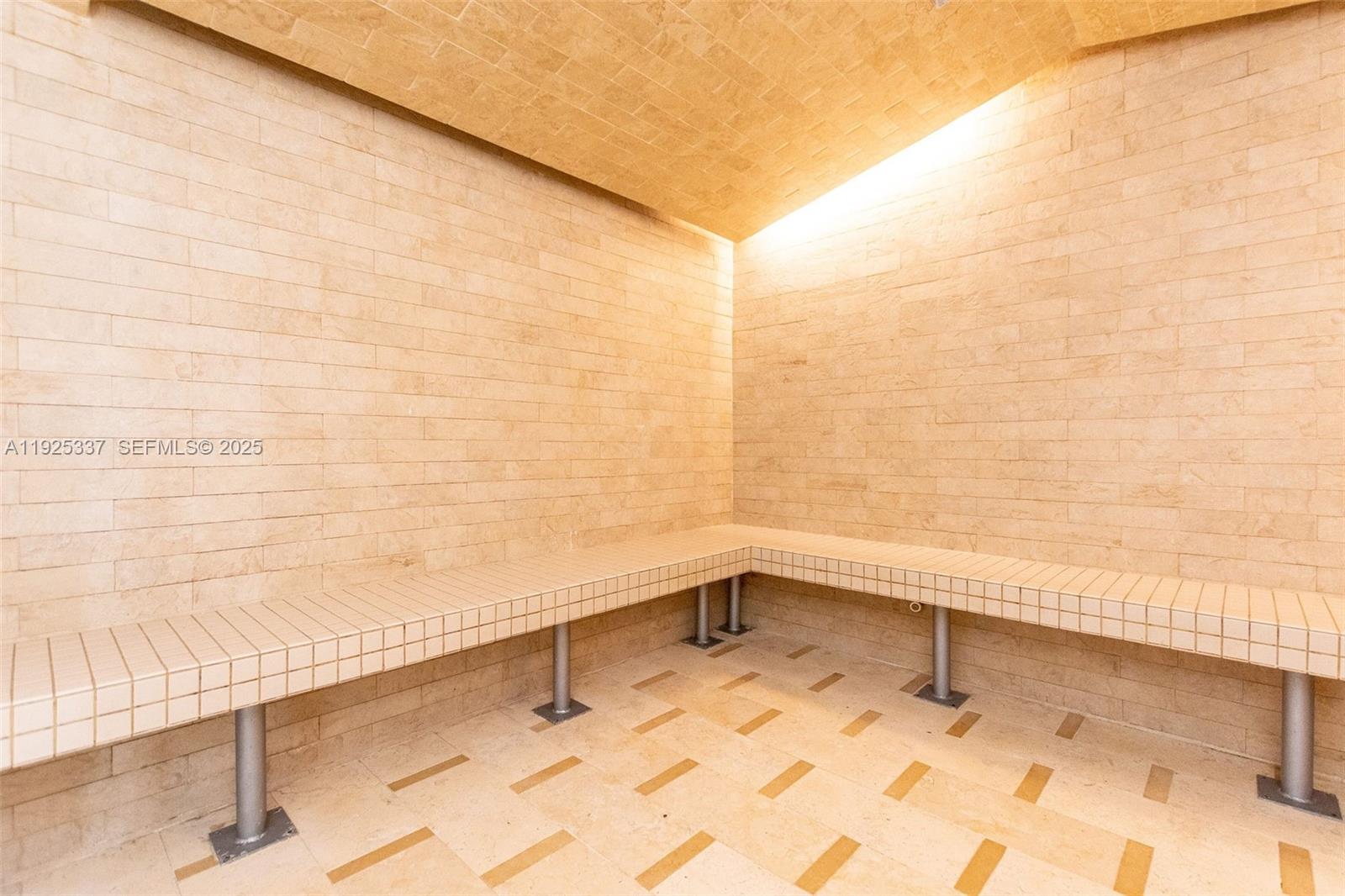 image Brickell on the River South38