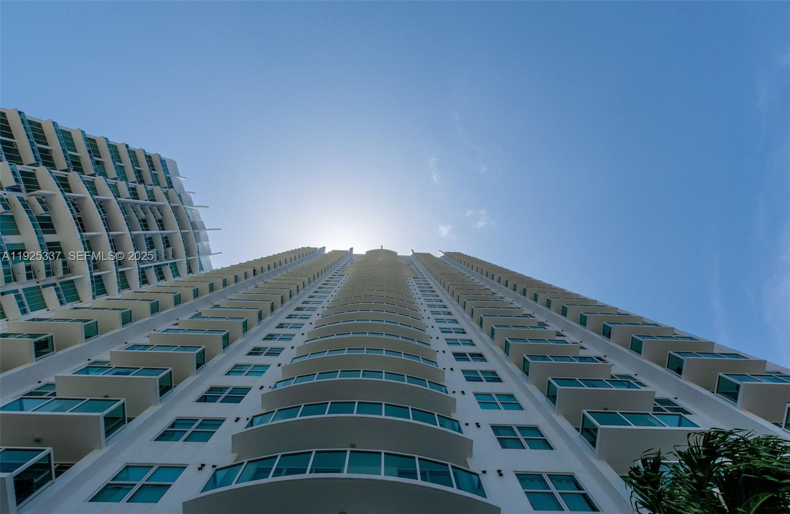 image Brickell on the River South50