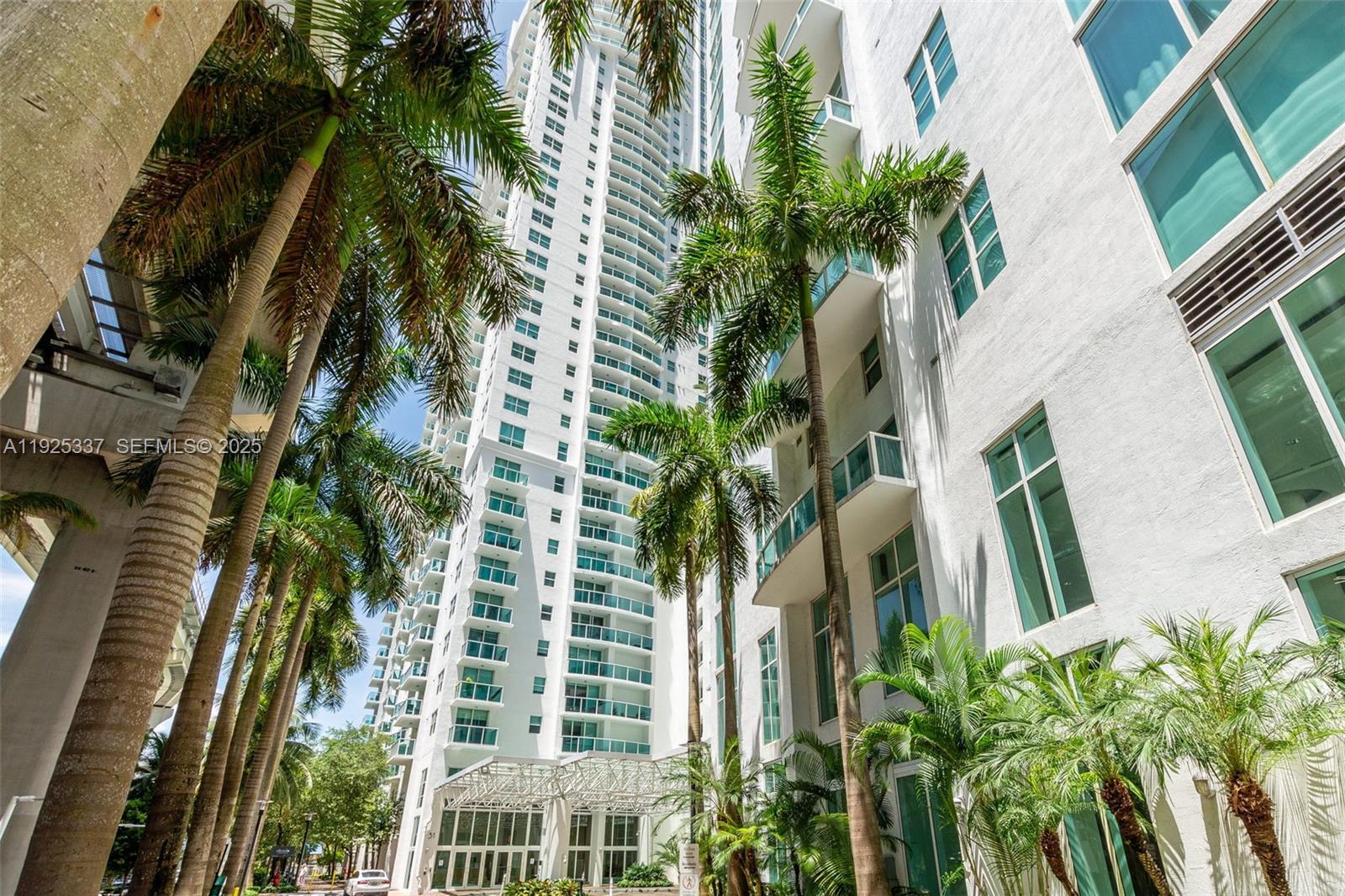 image Brickell on the River South74